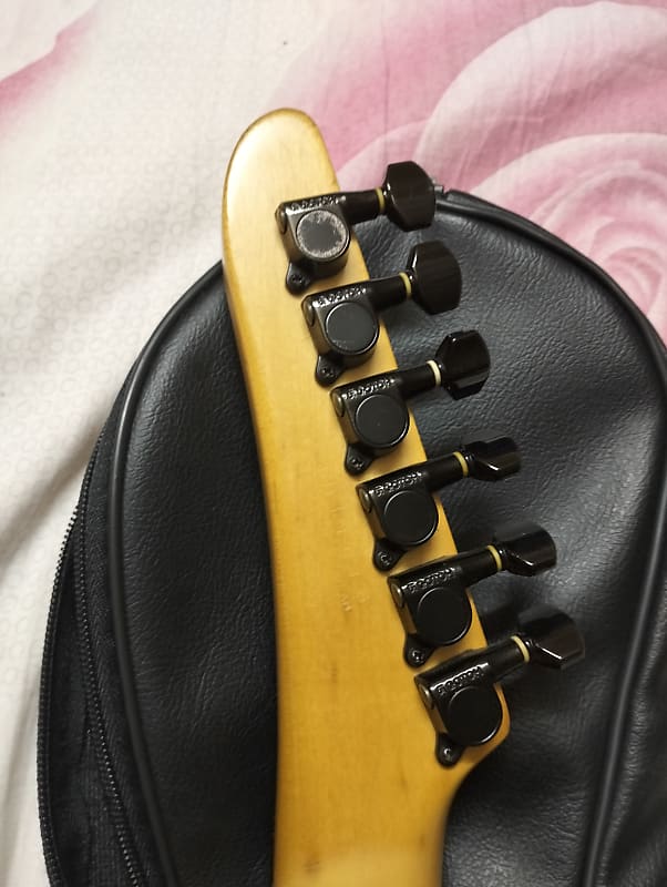 Limited 1990's). YAMAHA Japan Tak Matsumoto ( Bz)Signature