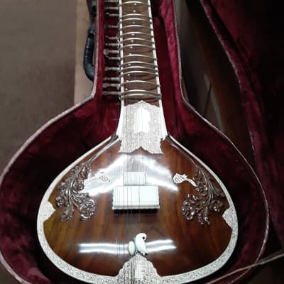 P. & Brothers double Gourd Sitar w/case image 3