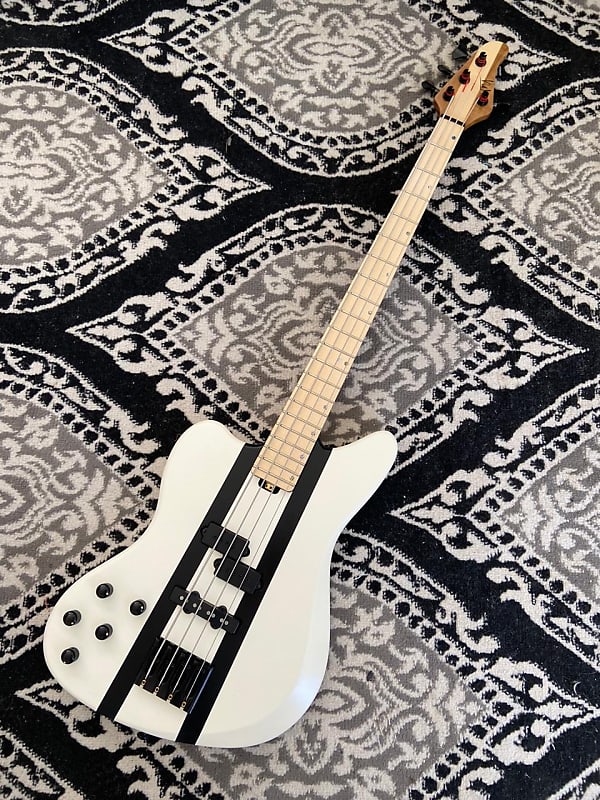 Jaguar Bass left handed, custom made, great hardware. Reverb