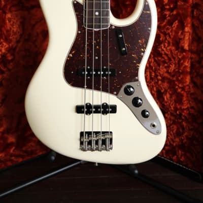Fender American Vintage II 1966 Jazz Bass Olympic White for sale
