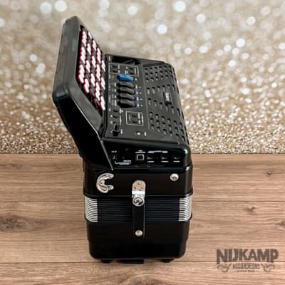 Roland FR-1XB BK V-Accordion 2022 Black image 6