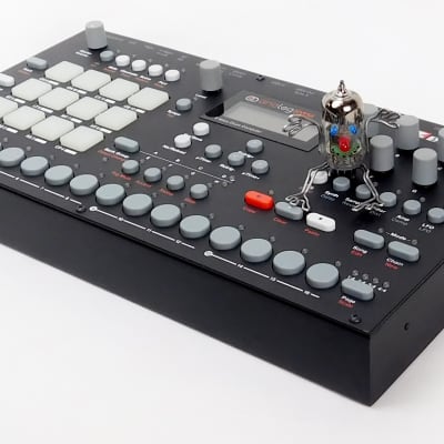 Elektron Analog Rytm MK1 Synthesizer Drum Computer +Neuwertig +