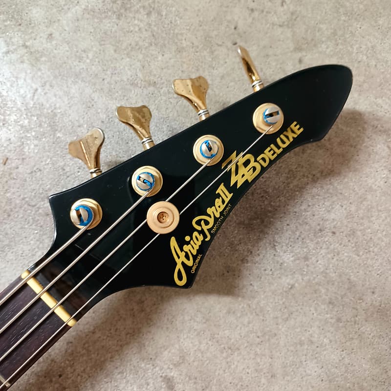 Aria Pro2 PROFESSIONAL BASS マツモク製　ジャック Aria Pro II ZZB Deluxe Bass True Vintage 1984 Matsumoku