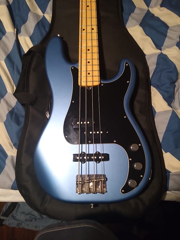 Fender American Performer Precision Bass 2020 - Black & Blue image 1