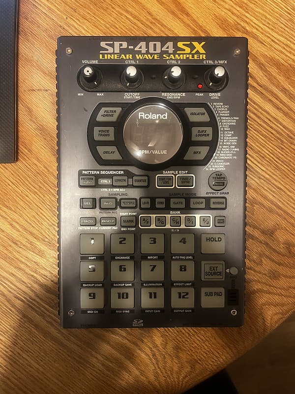 Roland SP-404SX Linear Wave Sampler | Reverb Canada