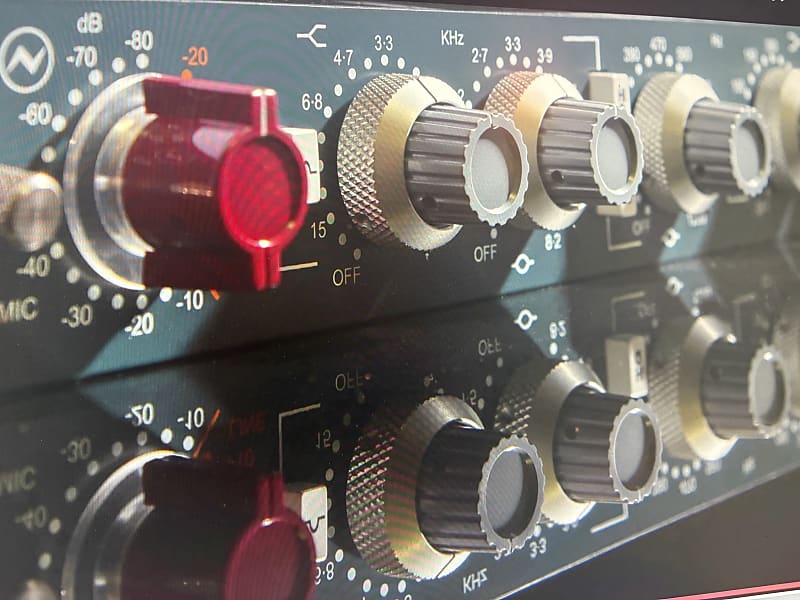 Neve 1081 Vintage 1972 - Blue image 1