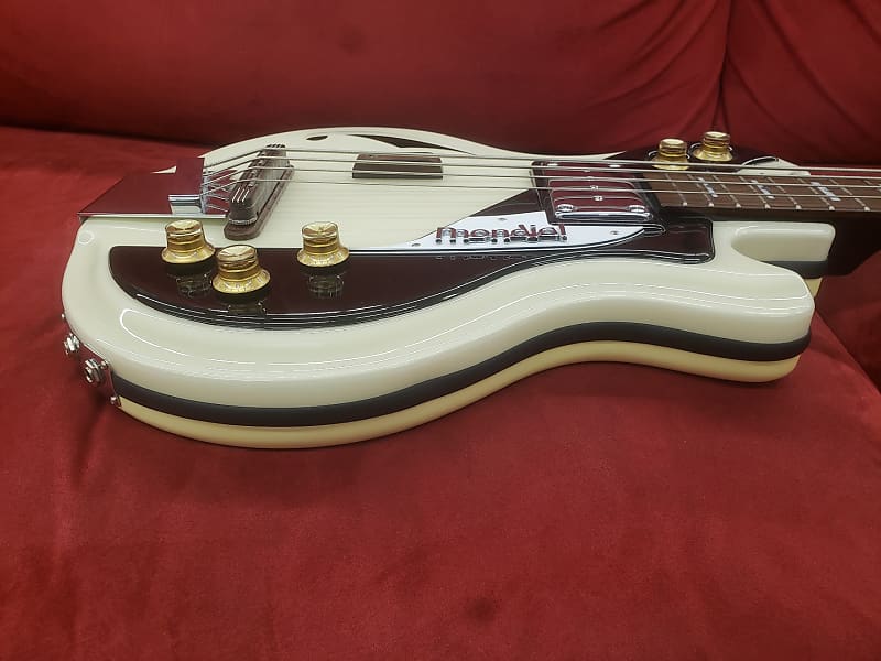 Mondial Classic Bass - Italia Guitars USA