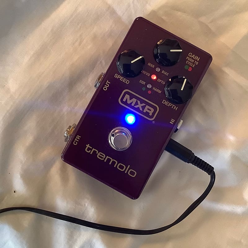 MXR M305 Tremolo