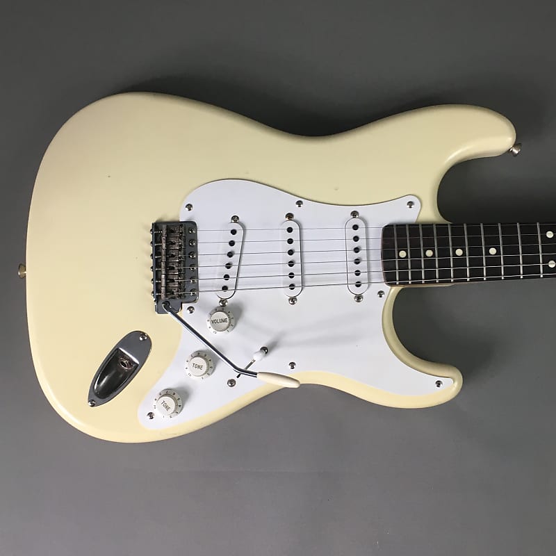 LEFTY! Vintage Fender Japan 62 Reissue Stratocaster MIJ E
