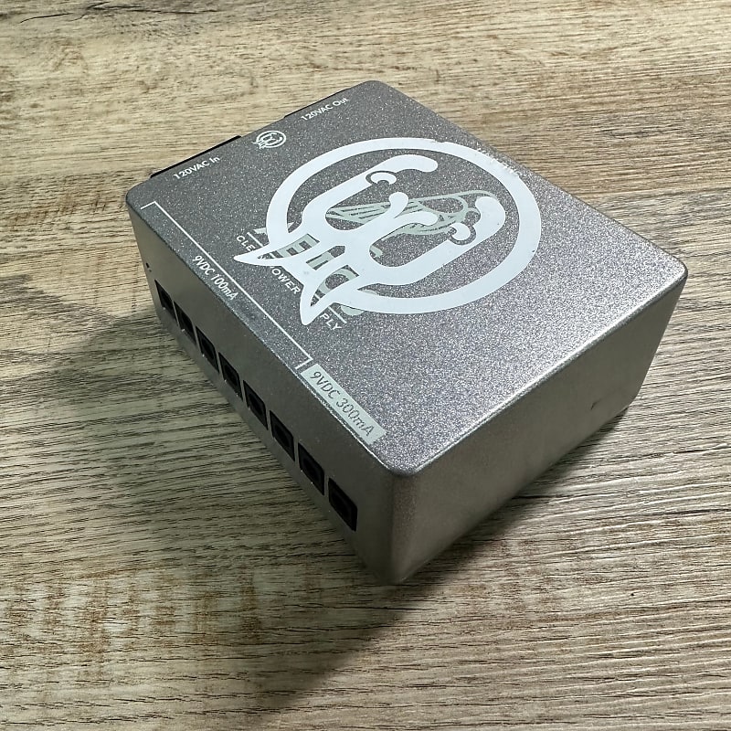 Used Walrus Audio Aetos Platinum Power supply w/box TSU14283 | Reverb