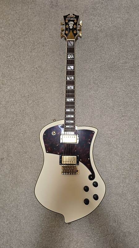 D'Angelico Deluxe Ludlow Offset HH with Tremolo