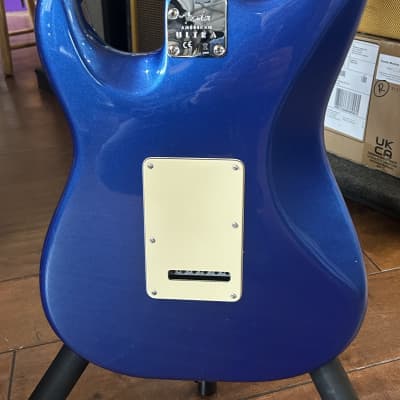Fender American Ultra Stratocaster HSS Rosewood USA Made Cobra Blue #US22072892 8lbs 2.8 oz image 4