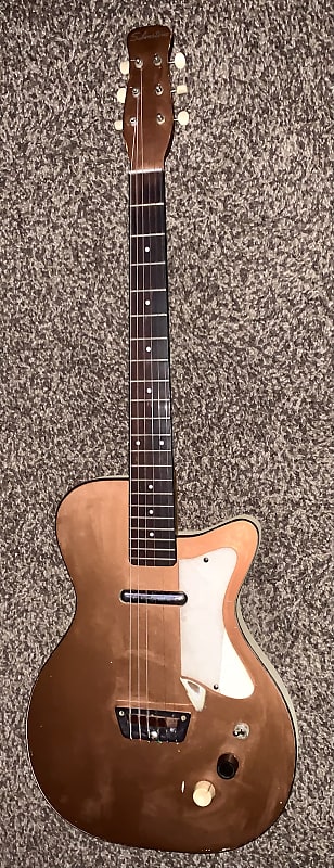 60s Silvertone ヴィンテージギター　made in USA Silvertone Electric Guitar 60s Vintage with Case MADE IN USA