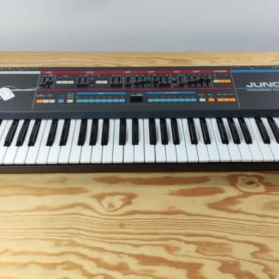Roland Juno-106 61-Key Programmable Polyphonic Synthesizer 1984 - 1985 - Black + Original Roland Case