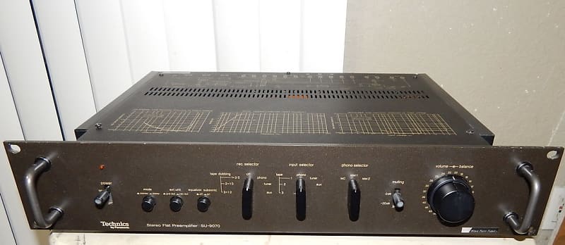 Technics SU-9070 vintage stereo flat preamplifier