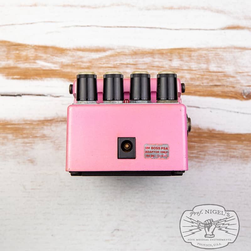 Boss DC-3 Digital Dimension Chorus | Reverb Canada Boss DC-3 Digital Dimension Chorus | Reverb Canada