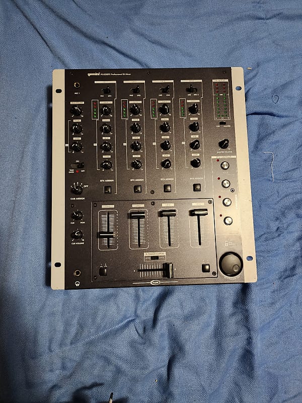 Gemini PS828EFX Pro DJ Mixer 2018 Black Metallic Reverb