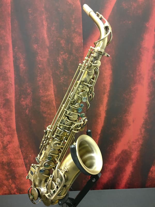 Slade Antique Finish Alto Saxophone Reverb