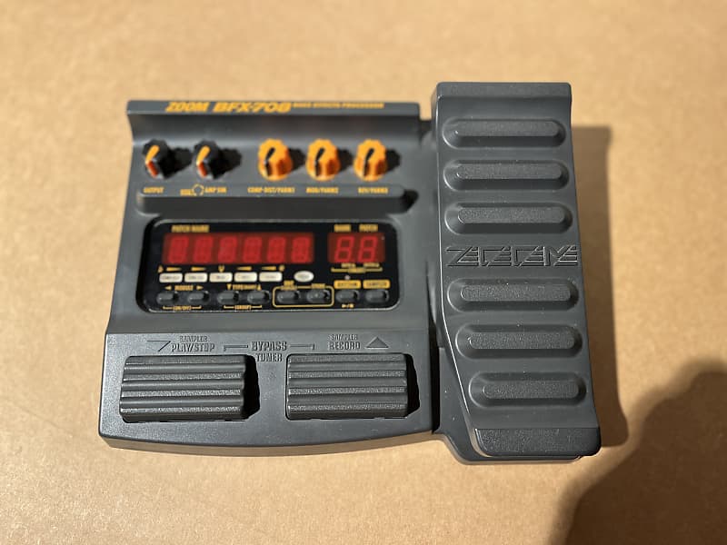Zoom BFX708 Bass Effects Processor Reverb
