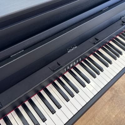 Yamaha CLP685 Clavinova Digital Piano image 11