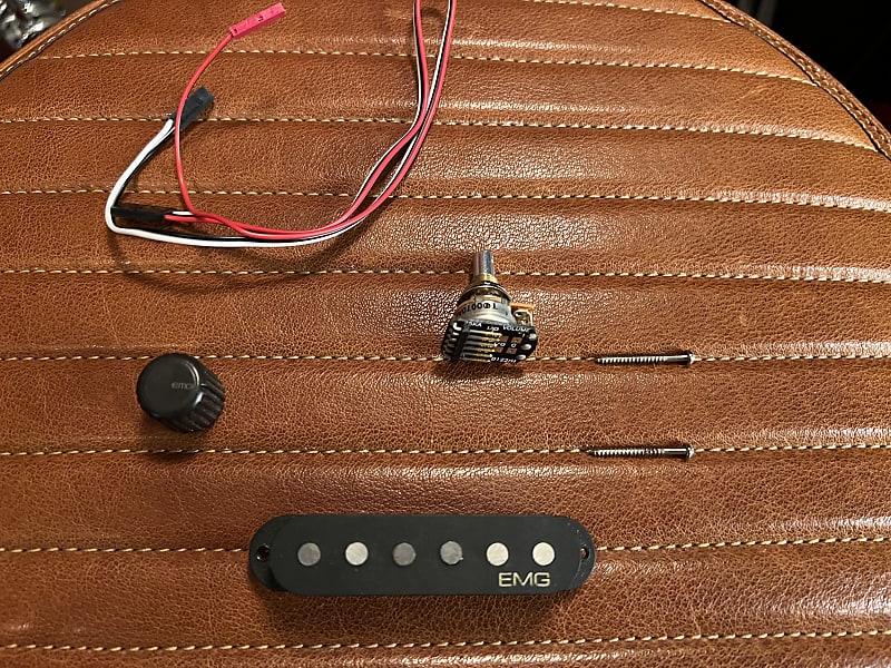 EMG SAV active strat pickup. +pot, knob and cable Reverb