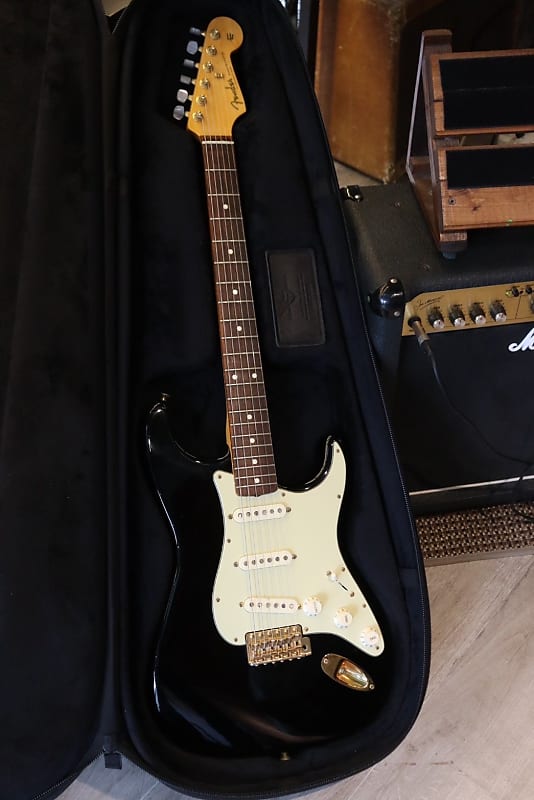 John Mayer BLACK1風 ストラト dnwfegxgizbfc2u06jow.jpg