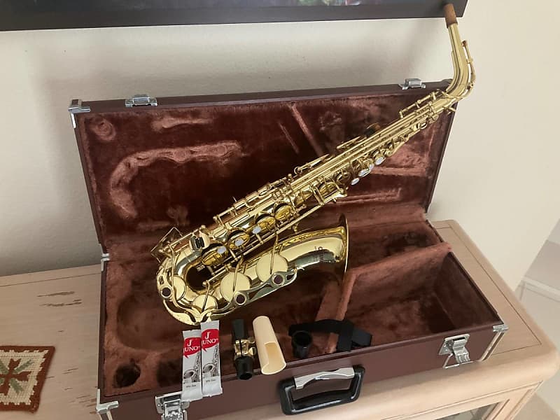 Yamaha YAS-32 Alto Saxoophone | Reverb