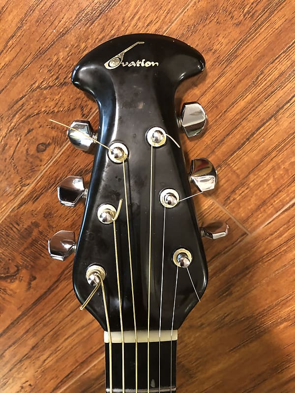 オベーション マトリックス1632-1 USA ハードケース付き Ovation Matrix 1632-1 Special Edition, Acoustic-Electric