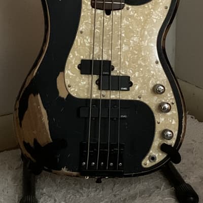 Phillip Kubicki   Jazz/precision neck custom body     Emg active jazz , precision pickups2015 Black Relic Electric Bass Guitar image 19