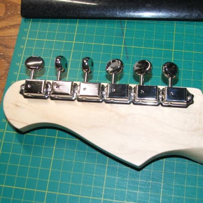 Loaded guitar neck......vintage tuners....22 frets...unplayed...P image 3