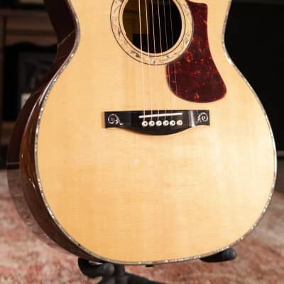 Eastman AC922CE Acoustic Guitar with Hardshell Case image 3
