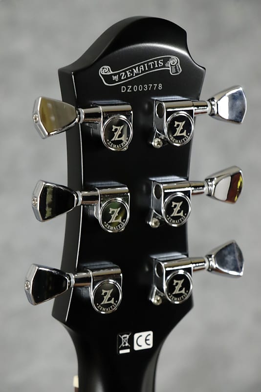 Zemaitis Z24 RS Satin Black (S/N:DZ003778) (10/03) | Reverb Brazil