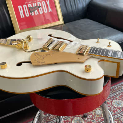 Gretsch G7593 White Falcon New Old Stock | Reverb