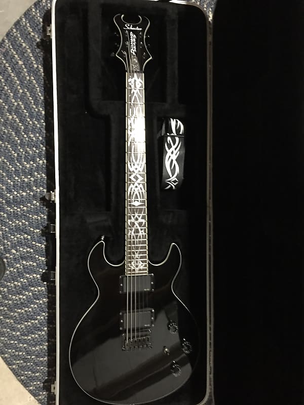 Schecter Devil Tribal Black | Reverb