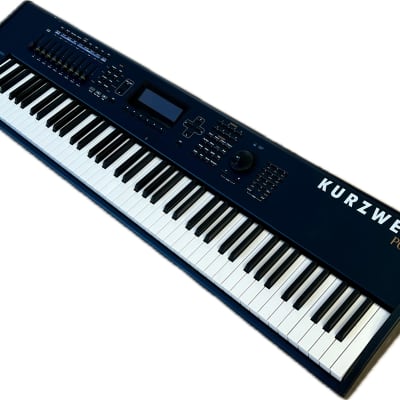 Kurzweil PC3X 88-Key Digital Workstation Synthesizer Keyboard image 2