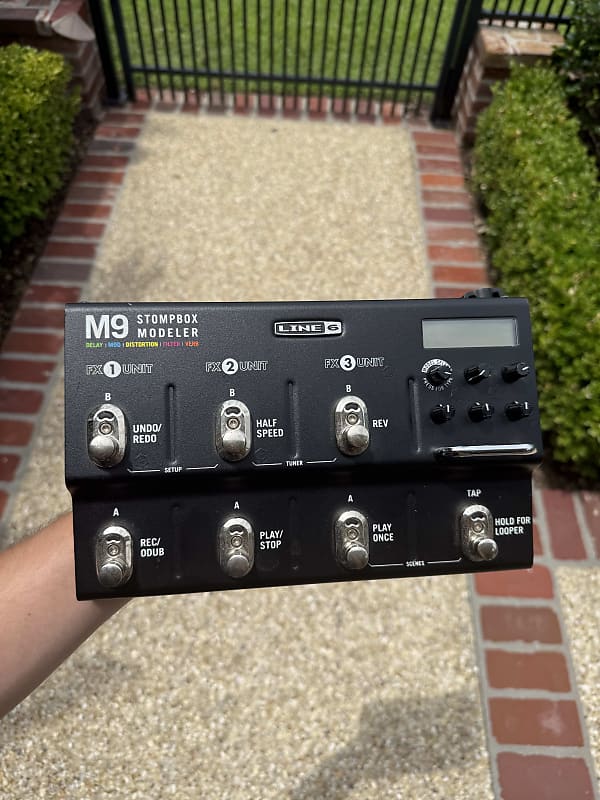 Line 6 M9 Stompbox Modeler | Reverb