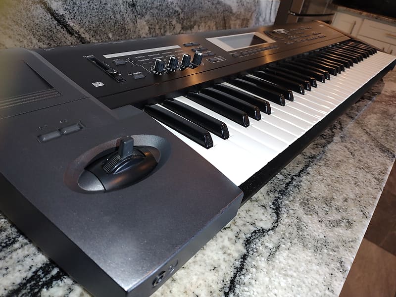 Korg TR61 61-Key Music Workstation Keyboard