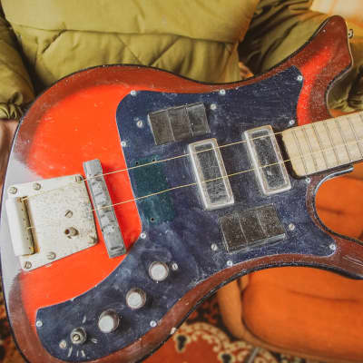 Aelita USSR Vintage Soviet Electric Guitar 335 Jaguar Strat Jazz image 4