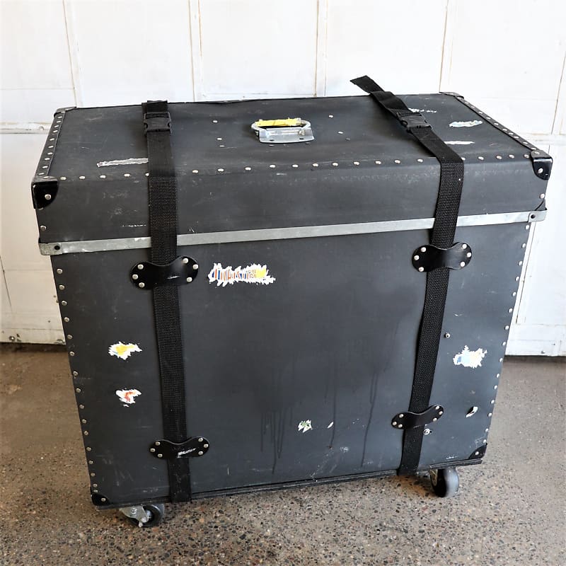 Humes & Berg 30x14x22" Fiber Drum Hardware Trap Case Reverb