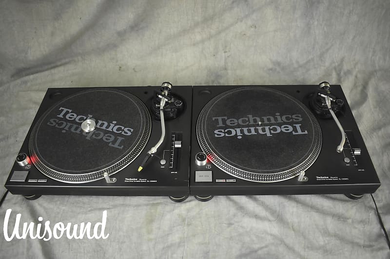 Technics SL-1200 MK5 Black pair Direct Drive DJ Turntable in very