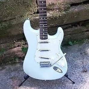 Squier stratocaster new arrivals lipstick pickups