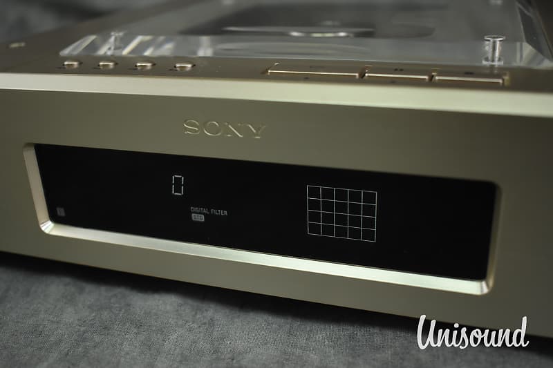 Sony CDP-X3000 Compact Disk CD Player in Very Good Condition