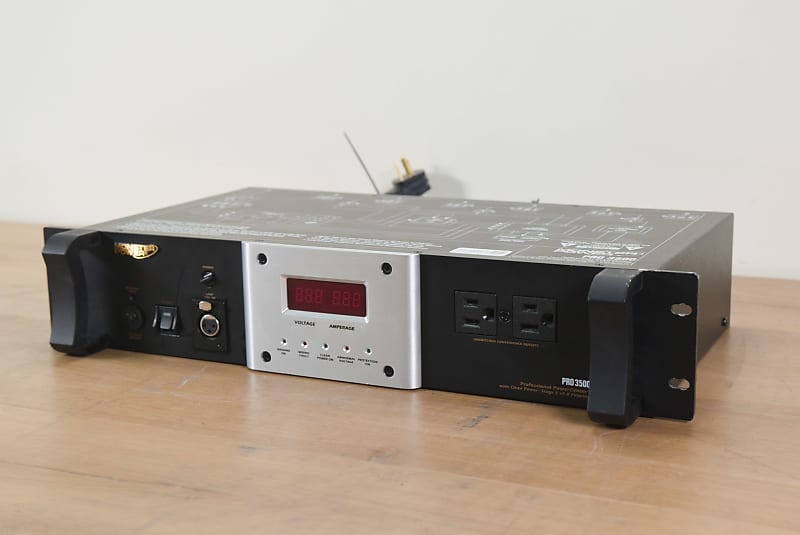 Monster Power PRO 3500 14Outlet Power Conditioner (church Reverb