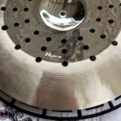 (MINT) Aisen 17" Hybrid Holy China image 2