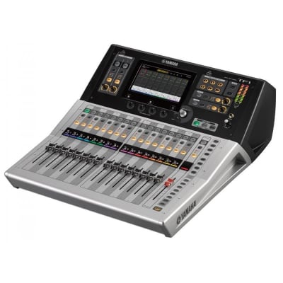 TF Series 48ch TouchFlow Digital Mixer (16 inputs) *Make An Offer!*