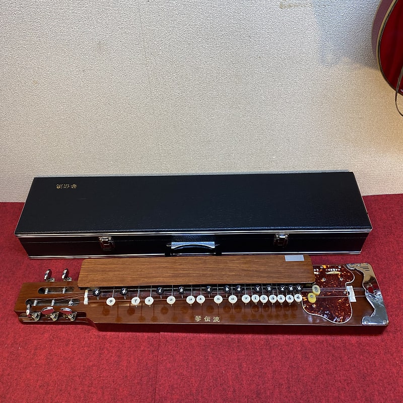 Handsome Taisho Goto Nagoya harp. Keyed, lap steel like Reverb