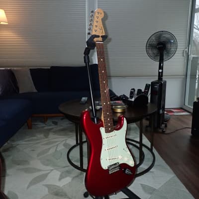 Fender Classic Player '60s Stratocaster with Rosewood Fretboard 2012 - 2016 - Candy Apple Red image 2