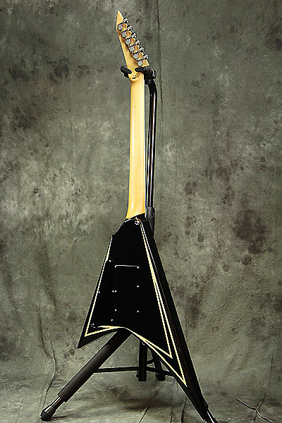EDWARDS by ESP/Alexi Laihoモデル/BLACKY SonoVente.com GB - en