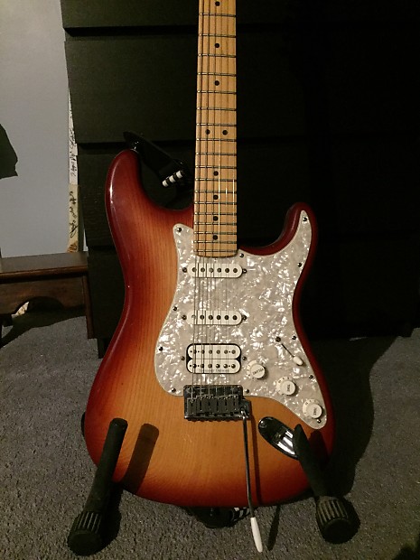Fender Stratocaster HSS 2003 American (Corona