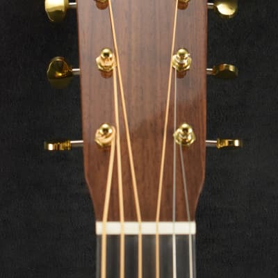 Martin D-18E Modern Deluxe Acoustic-Electric Natural image 8